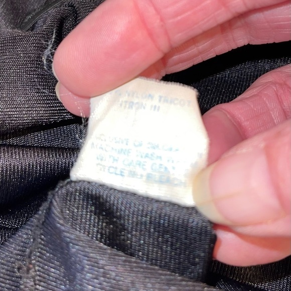 Vintage nylon tricot black 1/2 slip with double side slits & lace trim Small - Picture 6 of 6